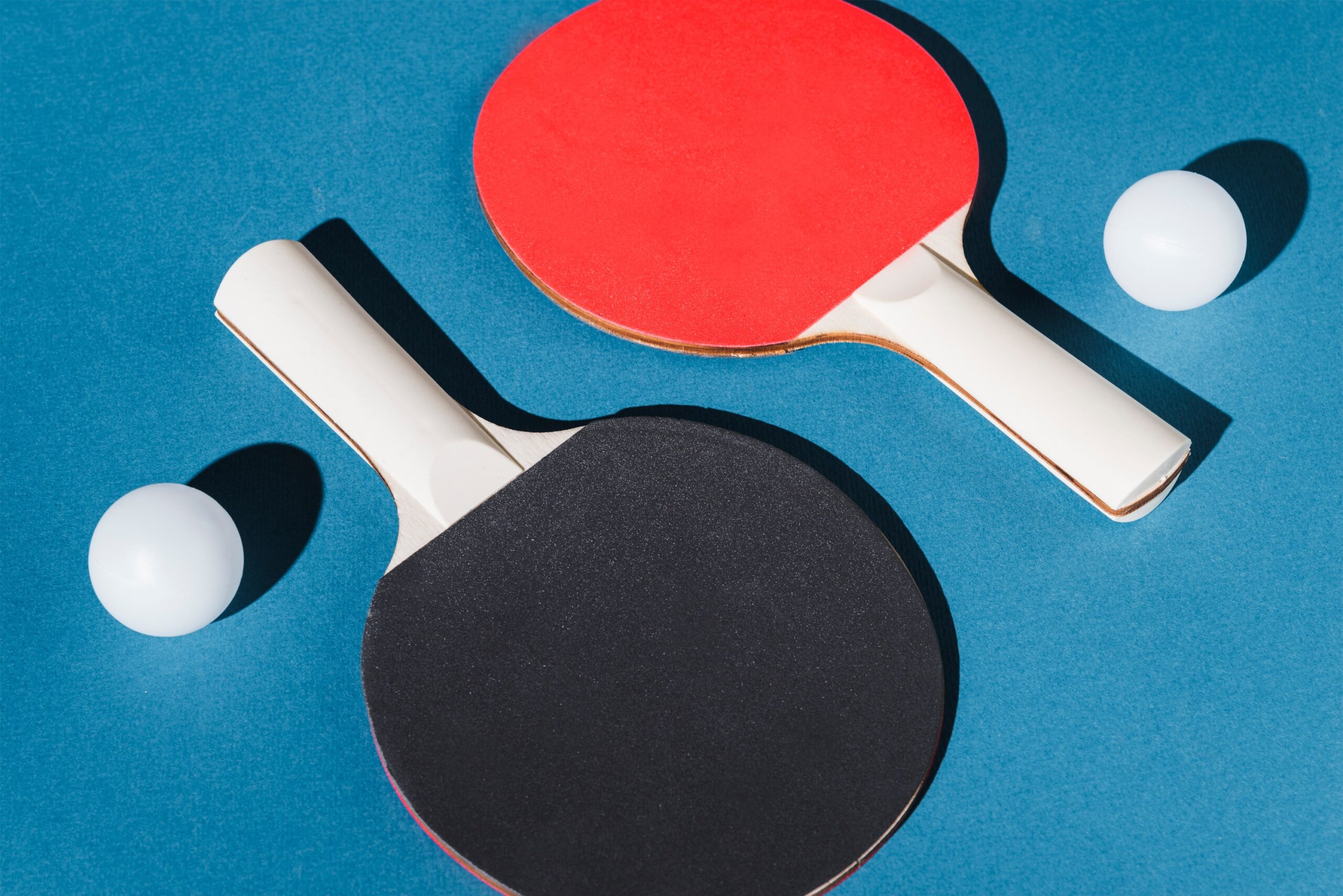 set-table-tennis-rackets-balls-min